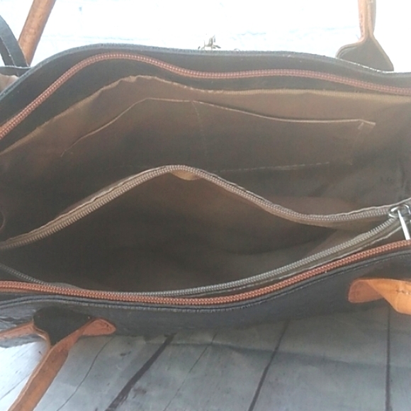 M & R MODA IN PELLE FIRENZE PURSE - Picture 11 of 12